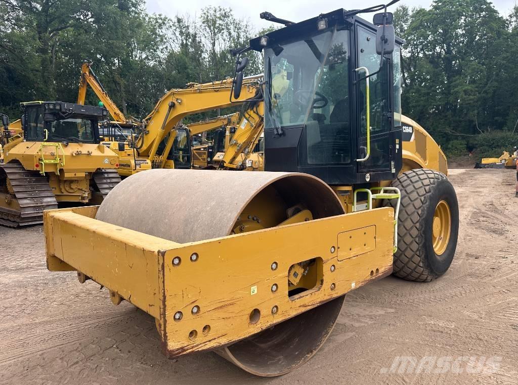CAT CS 64 B Грунтовые катки