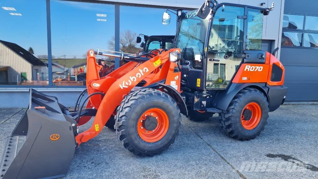 Kubota R 070 Фронтальные погрузчики