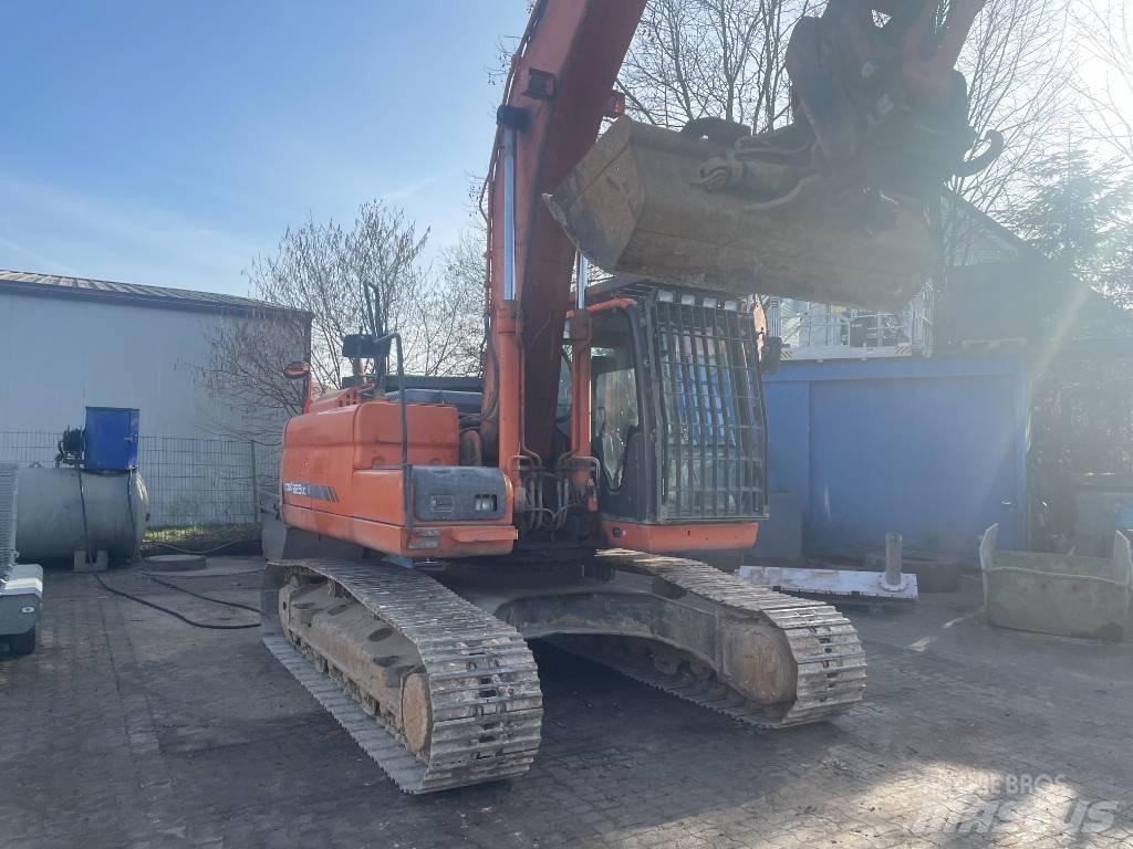 Doosan EXCA Гусеничные экскаваторы