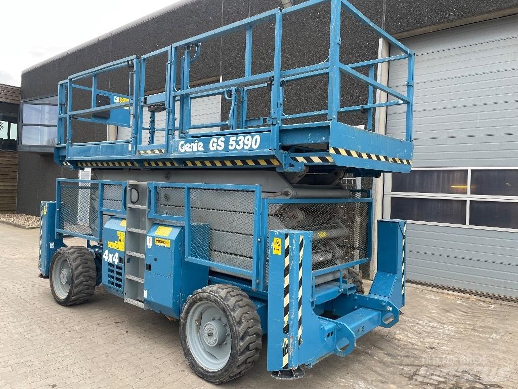 Genie GS5390 Ножничные подъемники