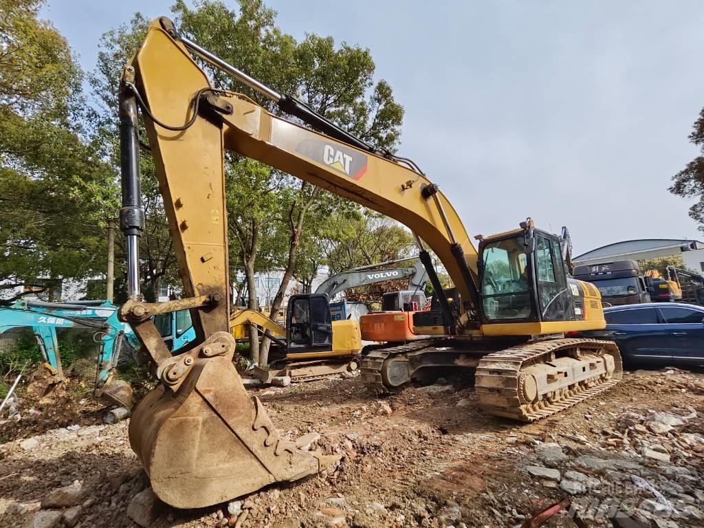 CAT 330 D Гусеничные экскаваторы