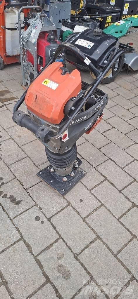 Husqvarna LT 6005 Трамбовщики