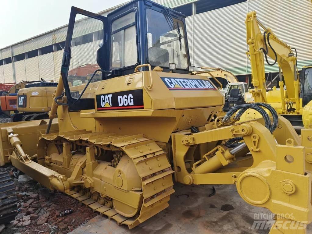 CAT D 6 G Гусеничные бульдозеры