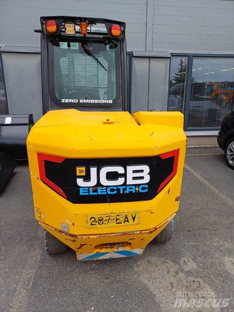 JCB Teletrukki Электропогрузчики