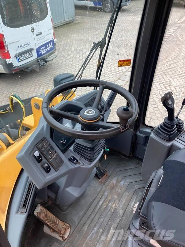 Volvo L 35 G Фронтальные погрузчики