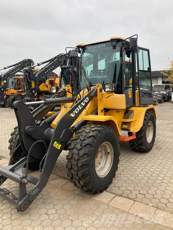 Volvo L 35 G Фронтальные погрузчики
