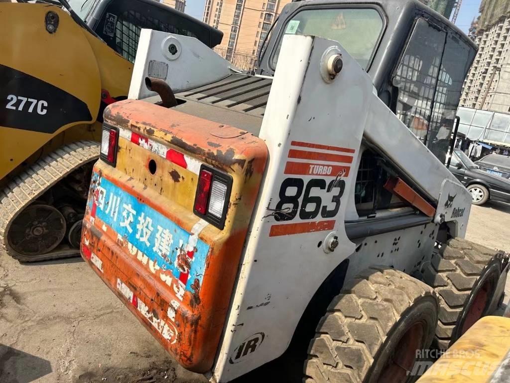 Bobcat S863 Мини-погрузчики