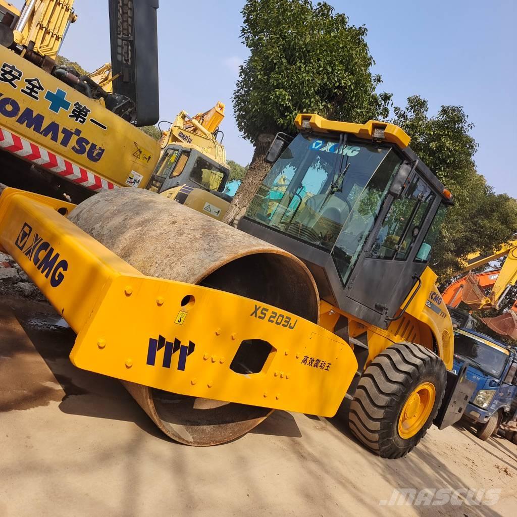 XCMG XS 203 J Грунтовые катки