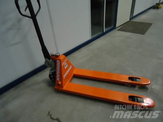 Doosan Pallettruck Ручные гидравлические тележки