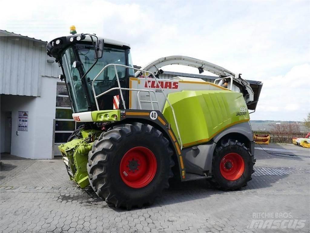 CLAAS jaguar 930 Самоходные кормоуборочные комбайны