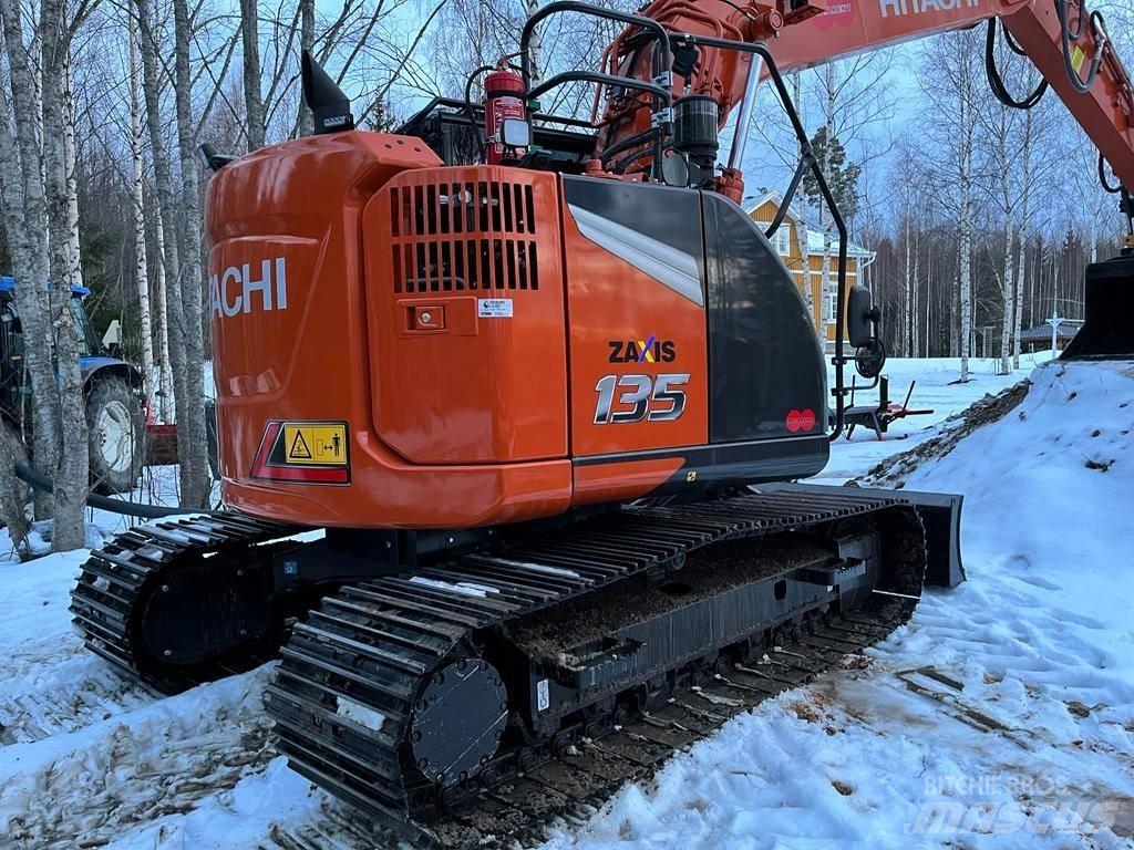 Hitachi ZX135US-7 Гусеничные экскаваторы