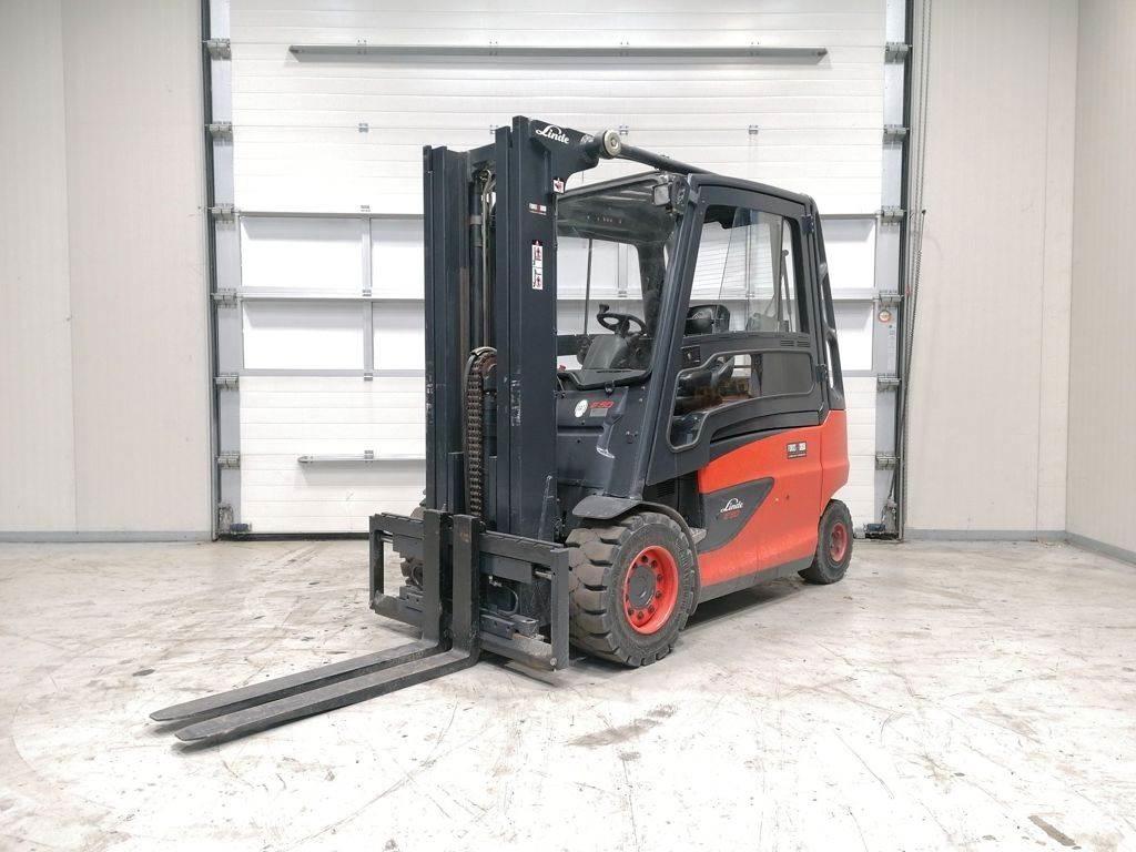 Linde E50HL-01 Электропогрузчики