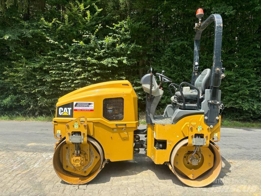 CAT CB 24 B Катки тротуарные
