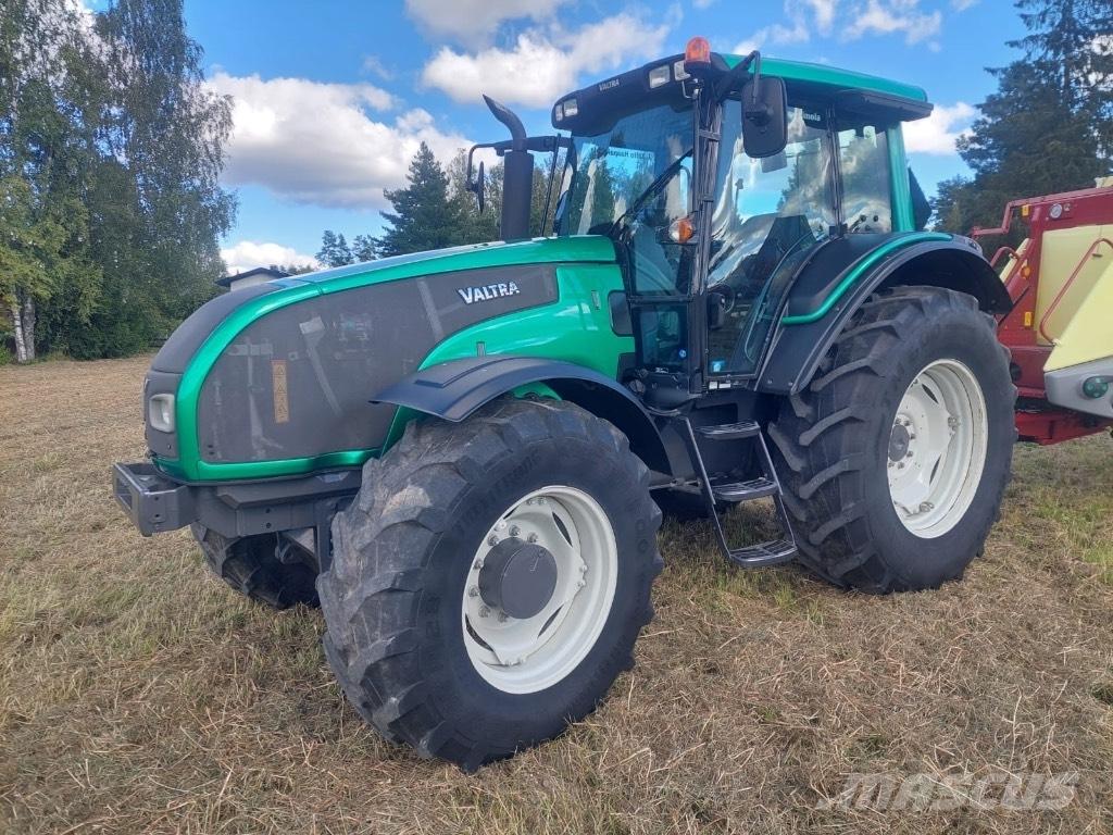 Valtra T 171 H Трактора