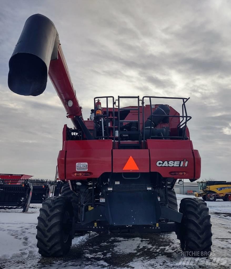 CASE 8120 Зерноуборочные комбайны