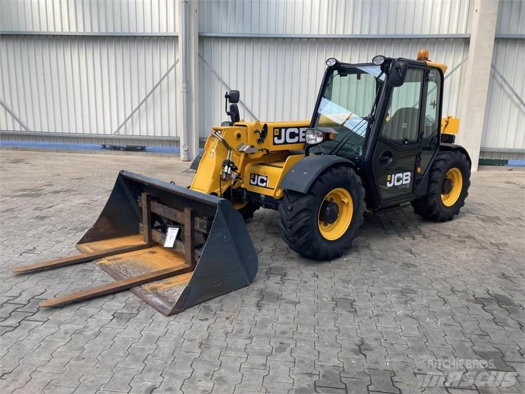 JCB 525-60 Hi Viz Сельскохозяйственные телескопические погрузчики
