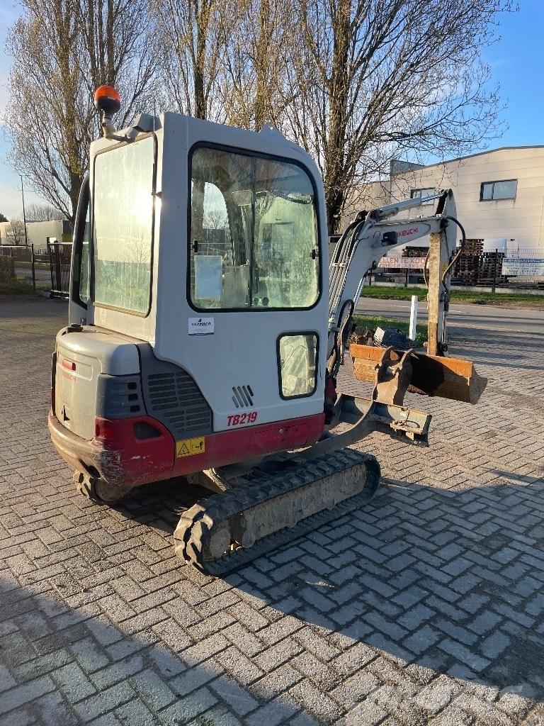 Takeuchi TB 219 Мини-экскаваторы