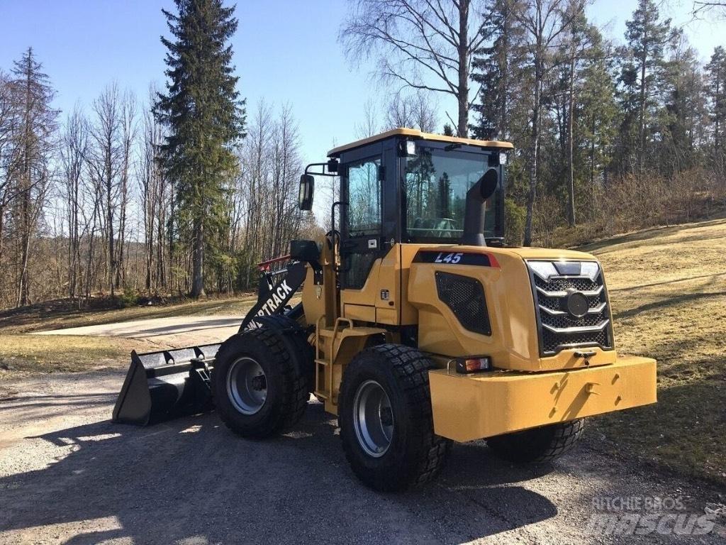 Powertrack L45 Фронтальные погрузчики
