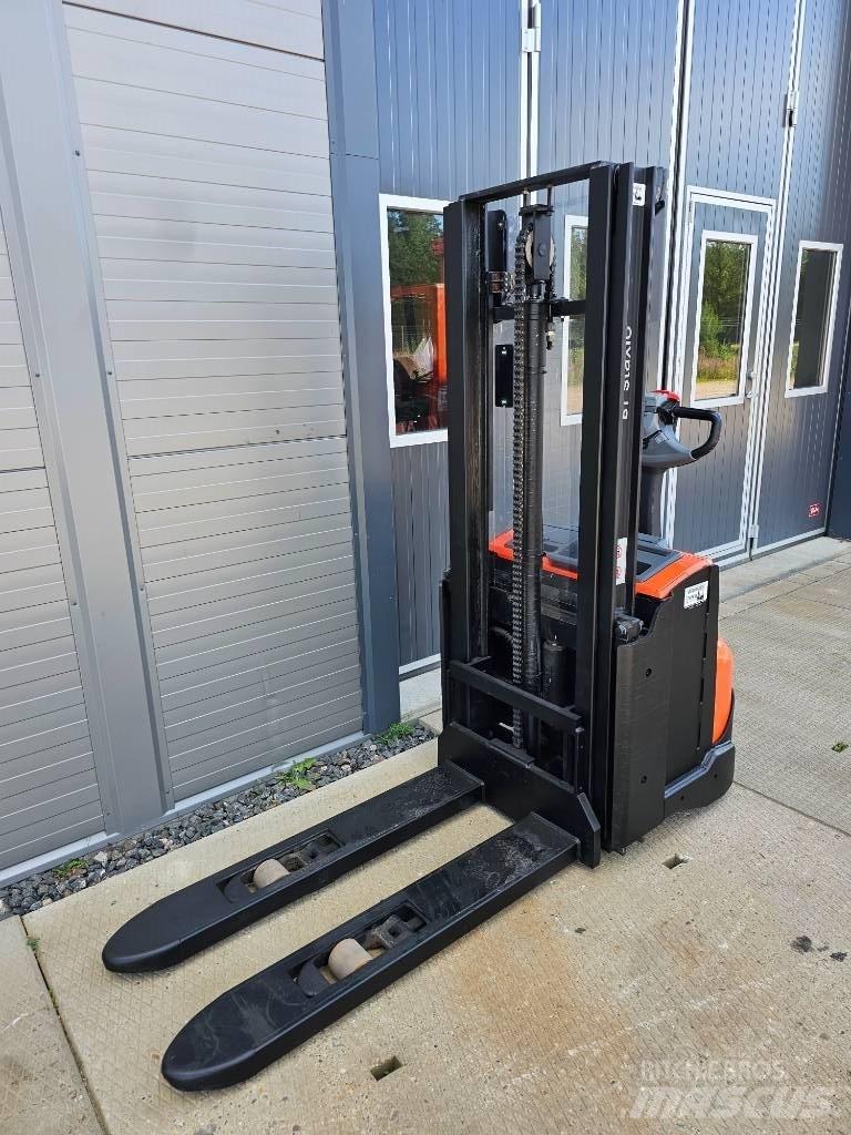BT SWE 120 L Ручные штабелёры с электроподъёмом