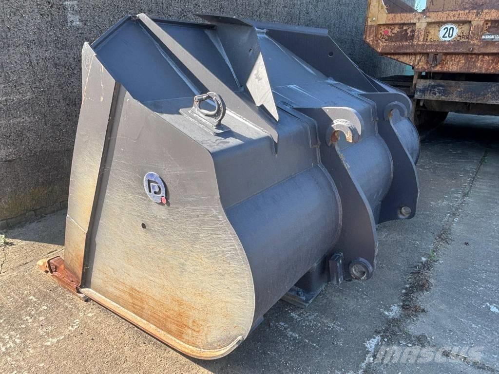 Hyundai HL 970 A Фронтальные погрузчики