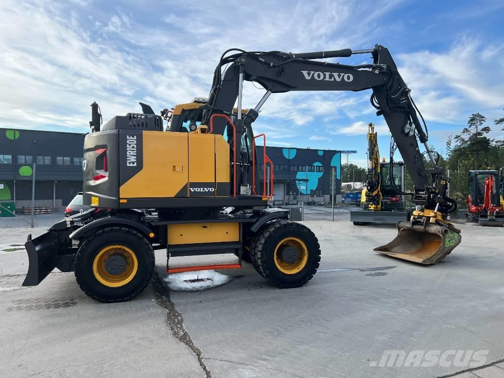 Volvo EWR150E Колёсные экскаваторы