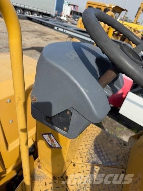 CAT CB 24 Катки тротуарные