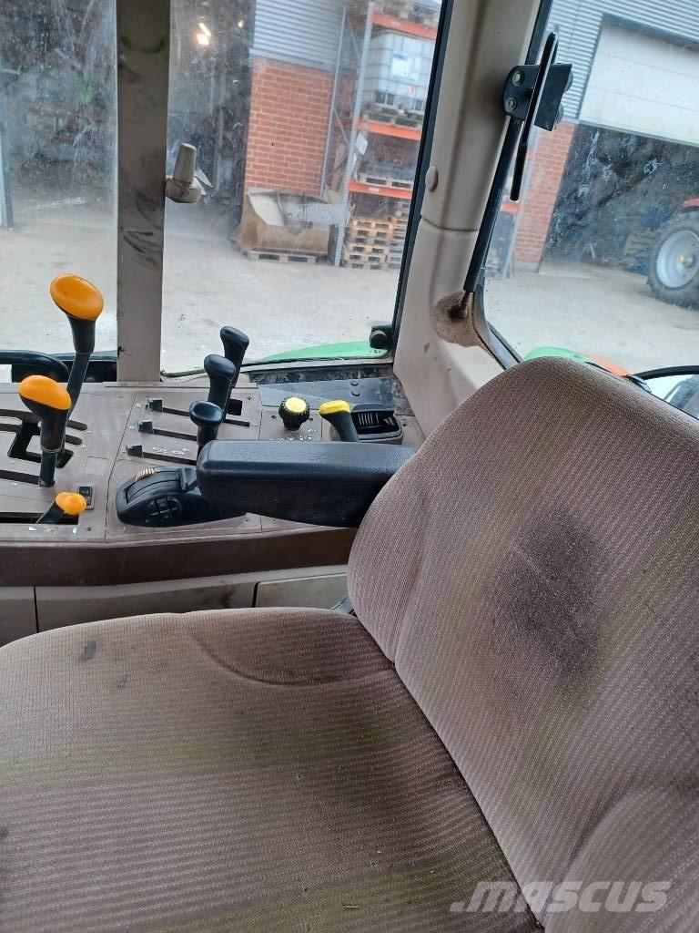John Deere 6220 Трактора
