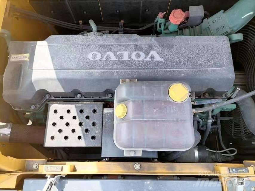 Volvo EC 380 D Гусеничные экскаваторы