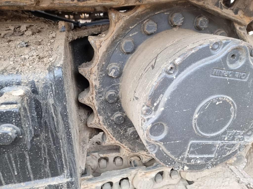 JCB JS 130 LC Гусеничные экскаваторы