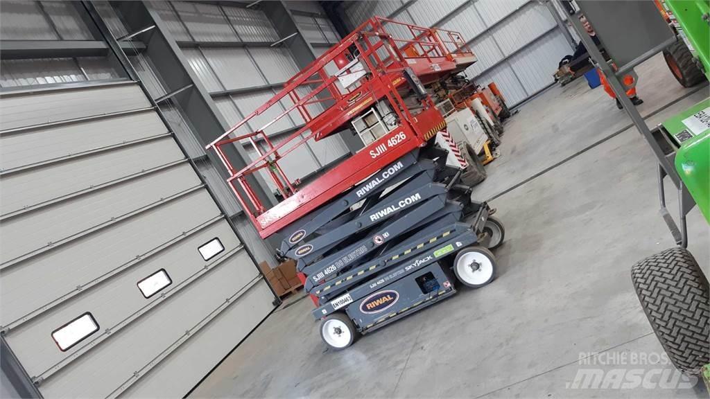 SkyJack SJIII4626 Ножничные подъемники