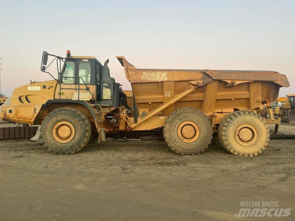 Bell D35D Шарнирно-сочленённые самосвалы