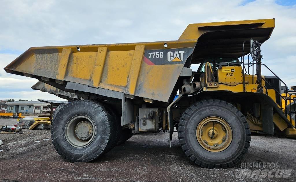 CAT 775 G Шарнирно-сочленённые самосвалы