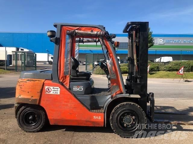 Toyota 40-8FD45N Дизельные погрузчики