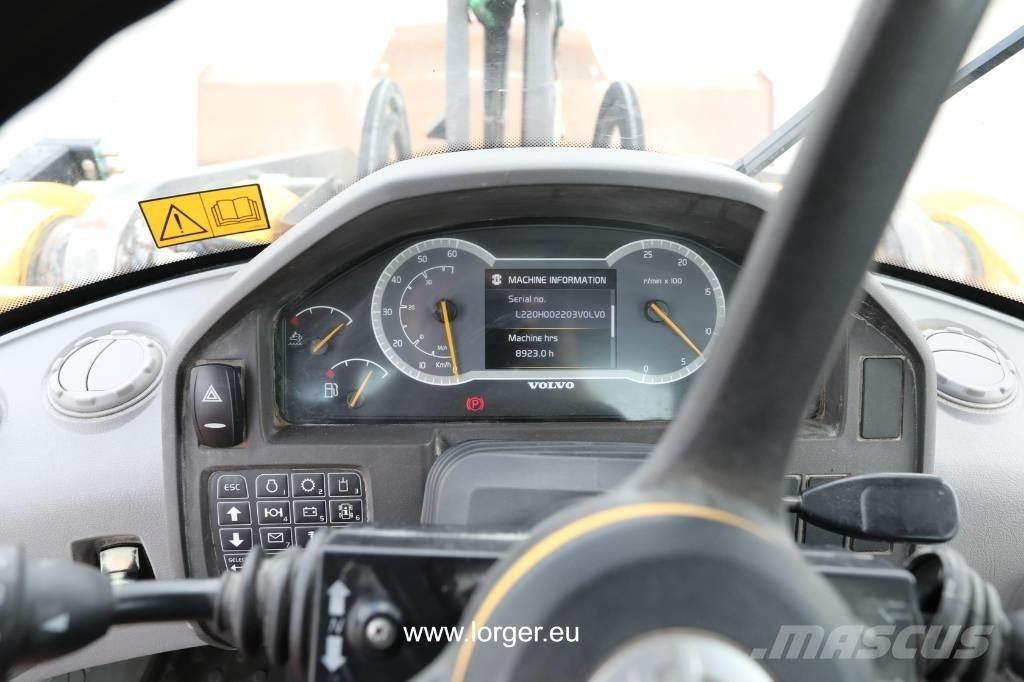 Volvo L 220 H Фронтальные погрузчики