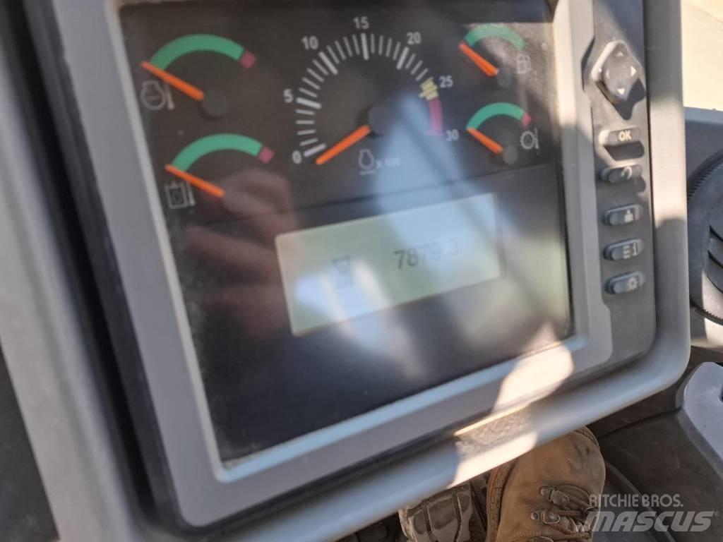 CAT 966K Фронтальные погрузчики