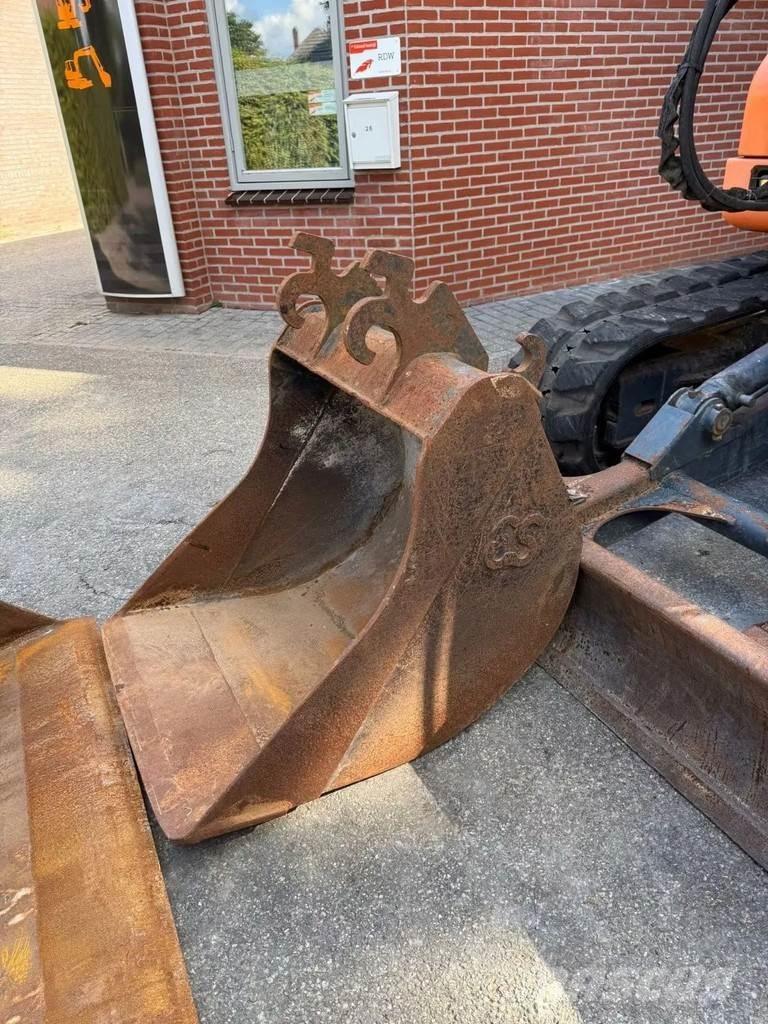 Doosan S75-V Гусеничные экскаваторы