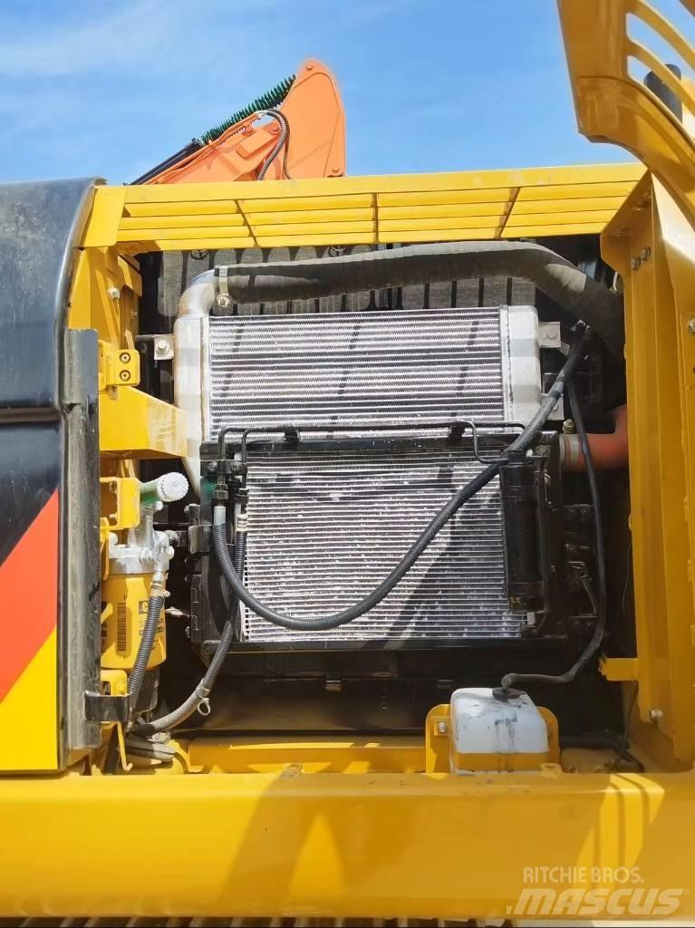 CAT 320 D 2 Малые экскаваторы 7т-12т