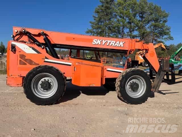 SkyTrak 10054 Телескопические погрузчики