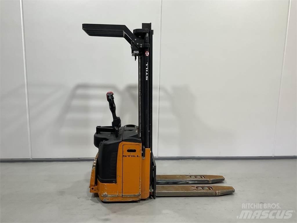 Still EFGV S14 Самоходные электроштабелёры