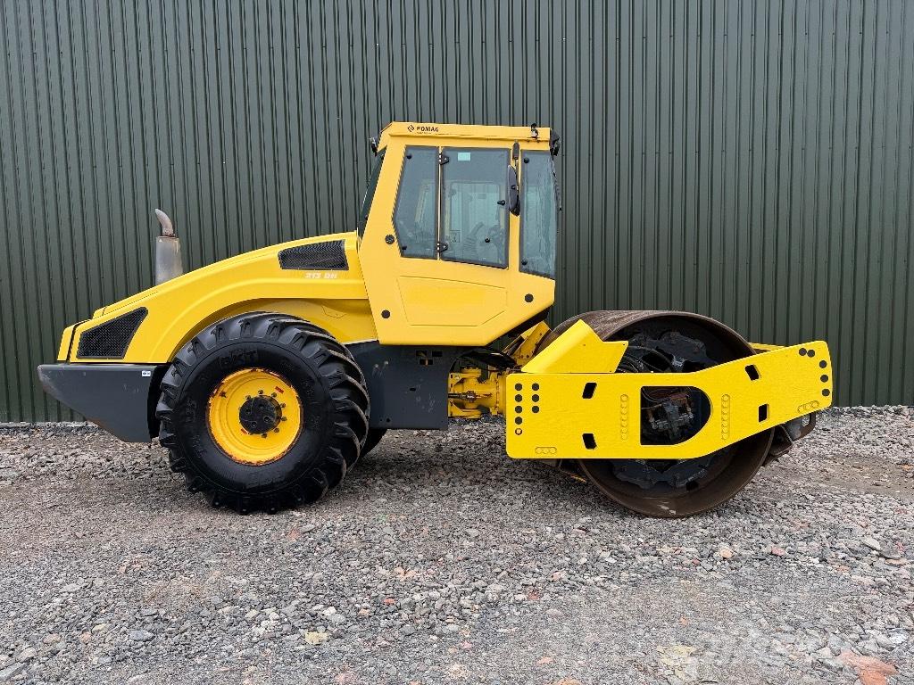 Bomag BW 213 D H-4 Грунтовые катки