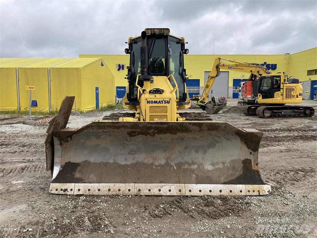 Komatsu DX 51 PX 22 Гусеничные бульдозеры