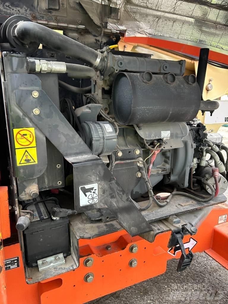 JLG 450 AJ Коленчатые подъемники