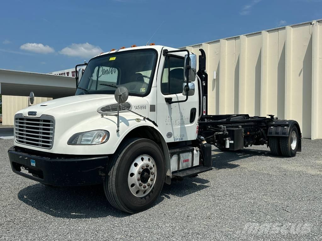 Freightliner M2 Мусоровозы