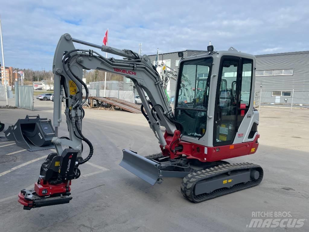 Takeuchi TB 225 Мини-экскаваторы