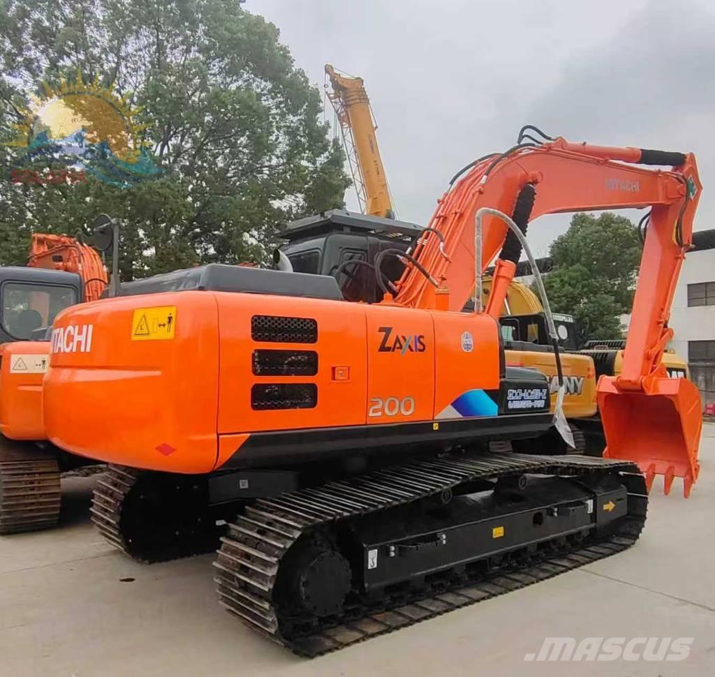 Hitachi ZX 200 Гусеничные экскаваторы