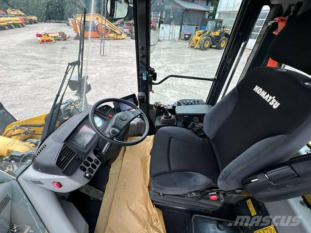 Komatsu WA 270-8 Фронтальные погрузчики