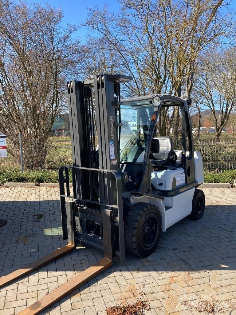 Nissan YG1D2A32Q Дизельные погрузчики