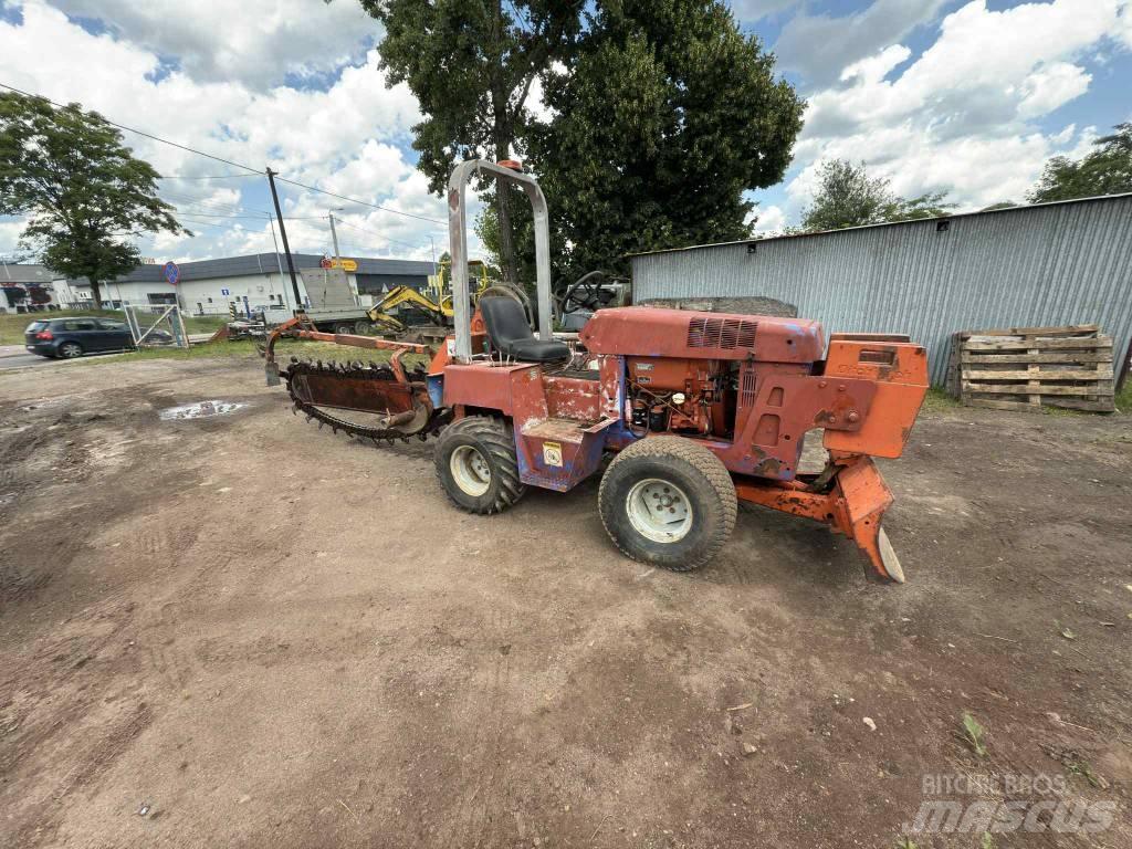 Ditch Witch 3500 Траншеекопатели