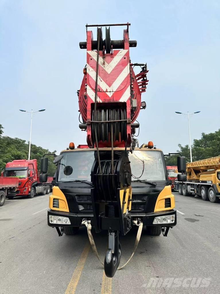 Sany STC1000T Автокраны