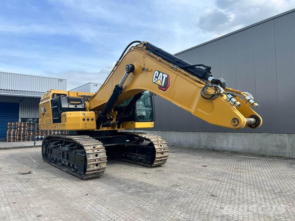 CAT 374 Crawler excavators